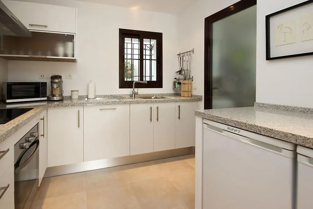 Two Bedroom Apartment With Sea View Marbella
